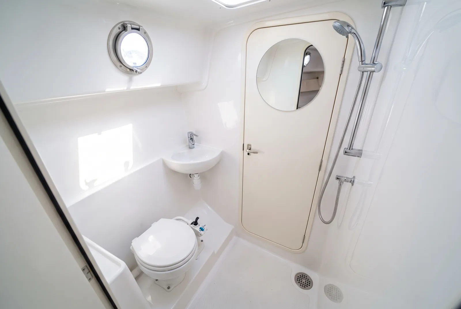 Regal Toilet en douche